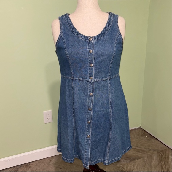 Bugle Boy Dresses & Skirts - VTG Bugle Boy Snap Up Denim Mini Dress Sleeveless Scoop Neck 90’s Y2K Women’s 12
